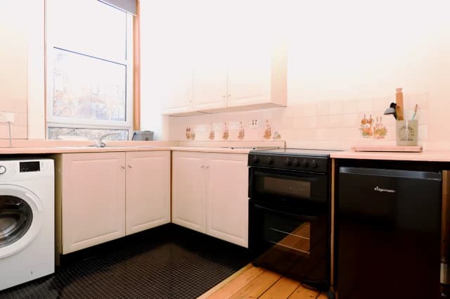 1Bedrooms, 1Bathrooms