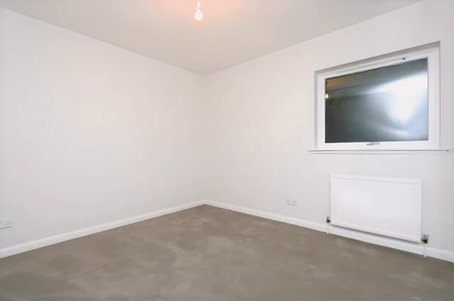 2Bedrooms, 1Bathrooms