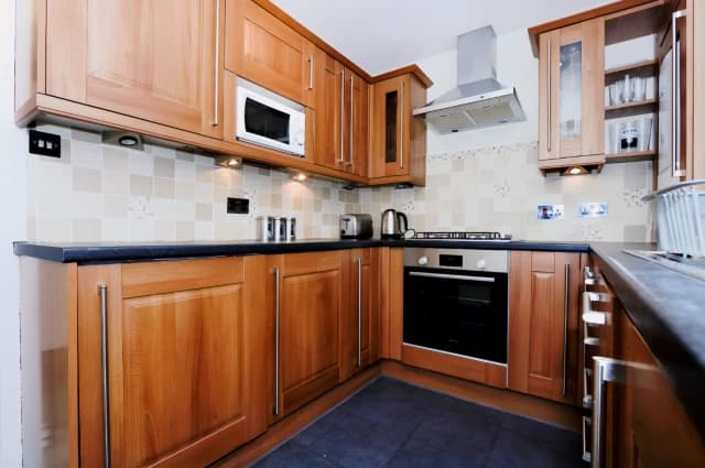 1Bedrooms, 1Bathrooms