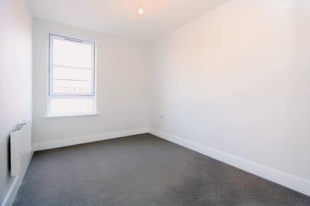 2Bedrooms, 1Bathrooms