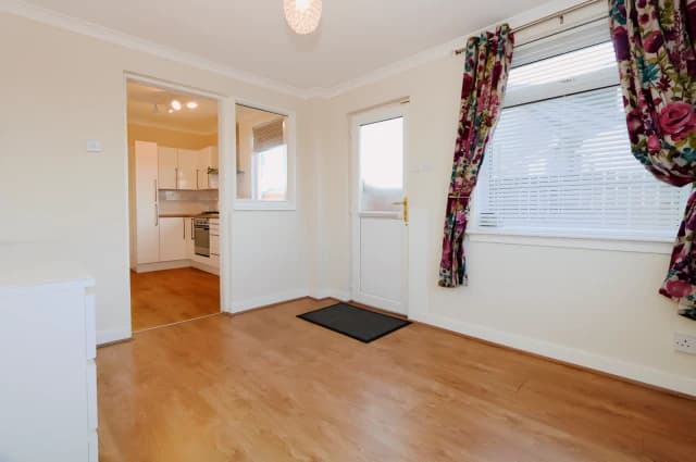 1Bedrooms, 1Bathrooms