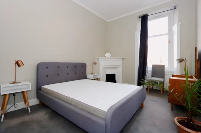 2Bedrooms, 1Bathrooms
