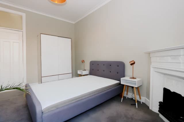 2Bedrooms, 1Bathrooms