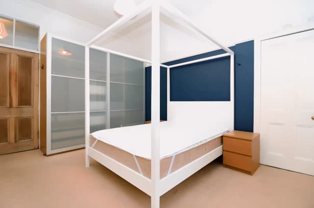 2Bedrooms, 1Bathrooms