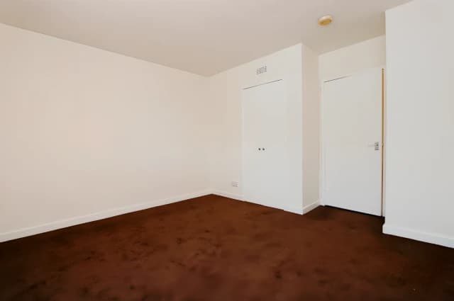 2Bedrooms, 1Bathrooms