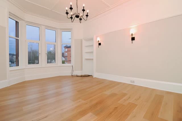 2Bedrooms, 1Bathrooms