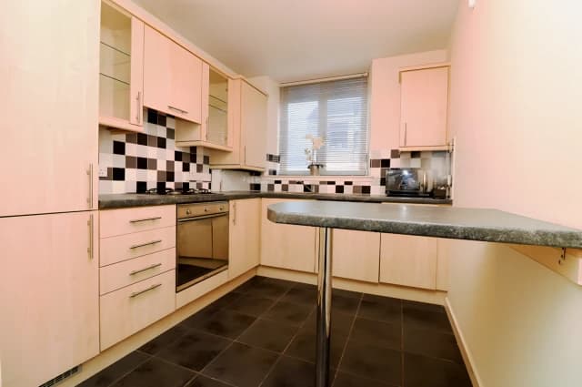 2Bedrooms, 2Bathrooms