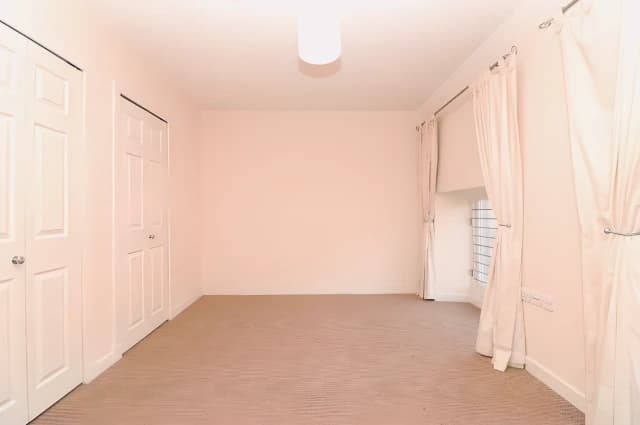 2Bedrooms, 2Bathrooms