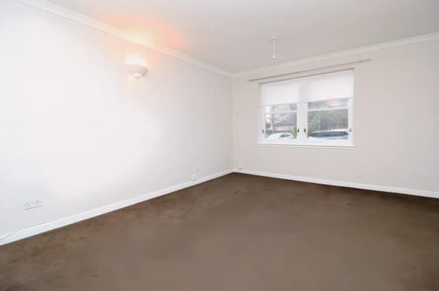 2Bedrooms, 1Bathrooms