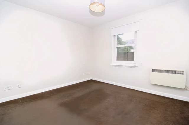 2Bedrooms, 1Bathrooms