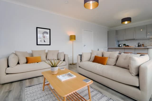 2Bedrooms, 1Bathrooms