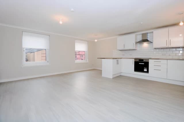 2Bedrooms, 1Bathrooms
