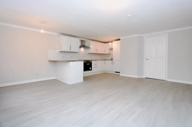 2Bedrooms, 1Bathrooms