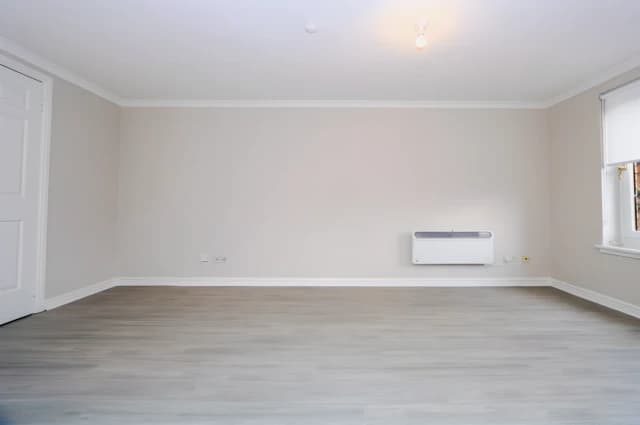 2Bedrooms, 1Bathrooms