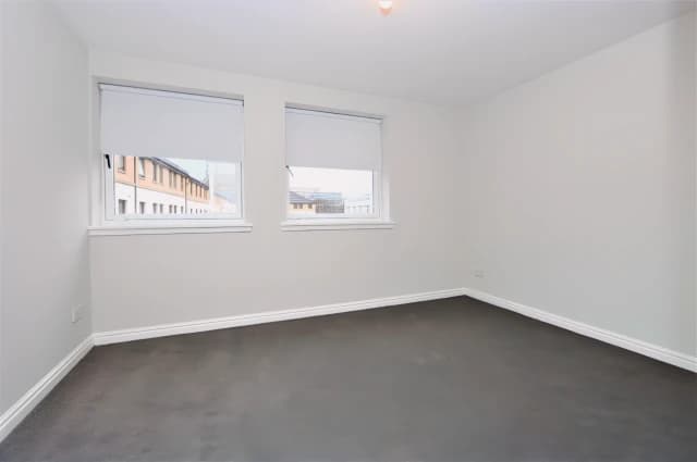 2Bedrooms, 1Bathrooms