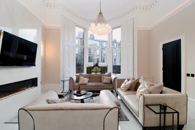 2Bedrooms, 3Bathrooms