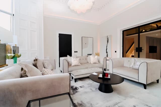 2Bedrooms, 3Bathrooms
