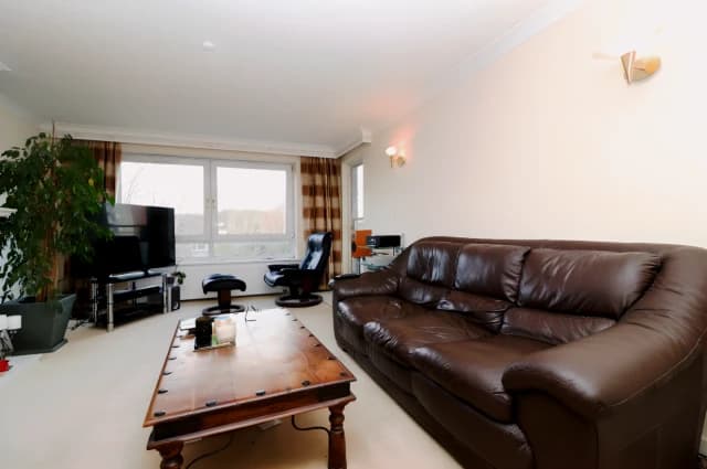 2Bedrooms, 2Bathrooms
