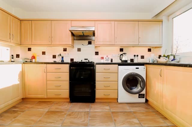 2Bedrooms, 2Bathrooms