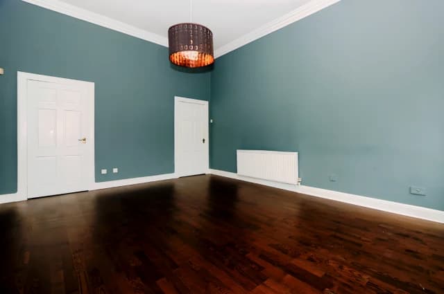 2Bedrooms, 1Bathrooms