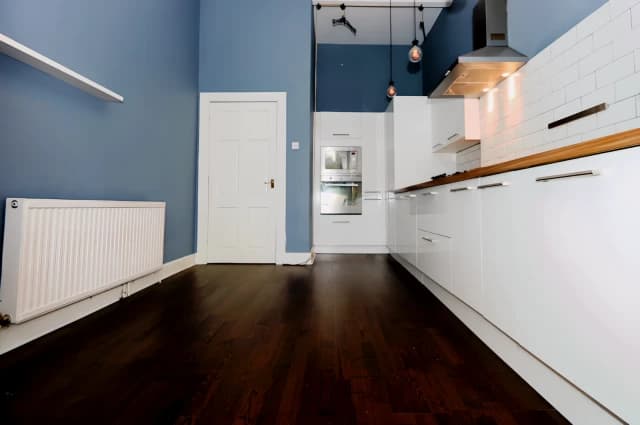 2Bedrooms, 1Bathrooms