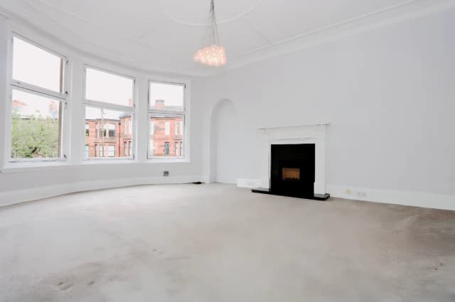 2Bedrooms, 1Bathrooms