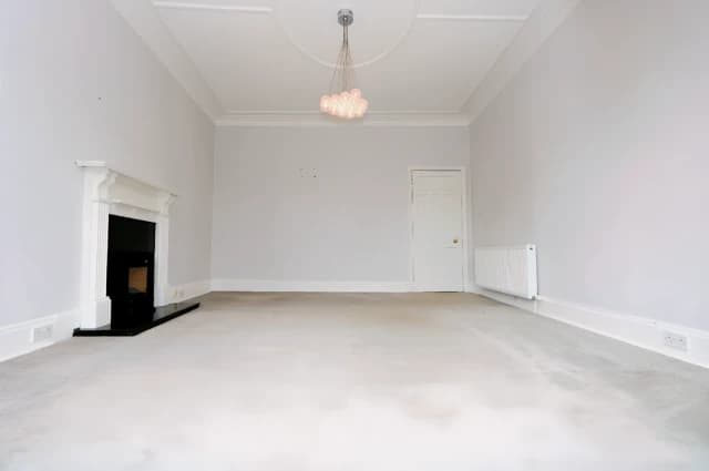 2Bedrooms, 1Bathrooms