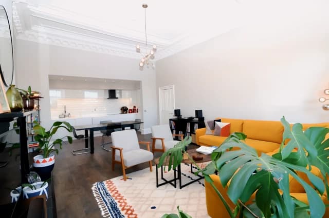 2Bedrooms, 2Bathrooms