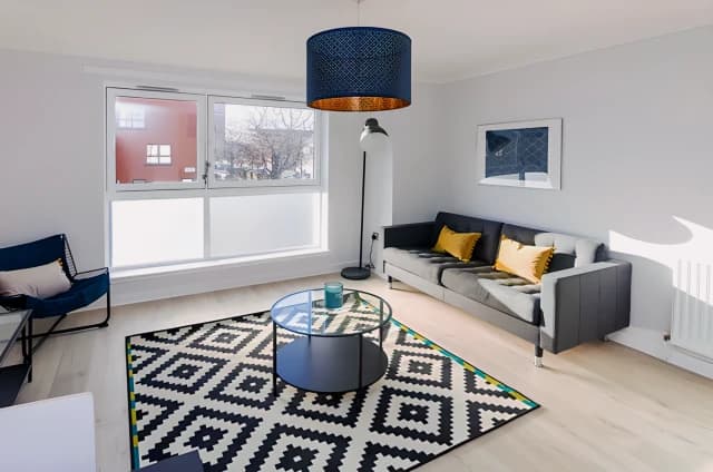 2Bedrooms, 1Bathrooms