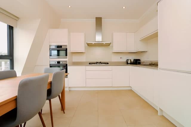 3Bedrooms, 3Bathrooms