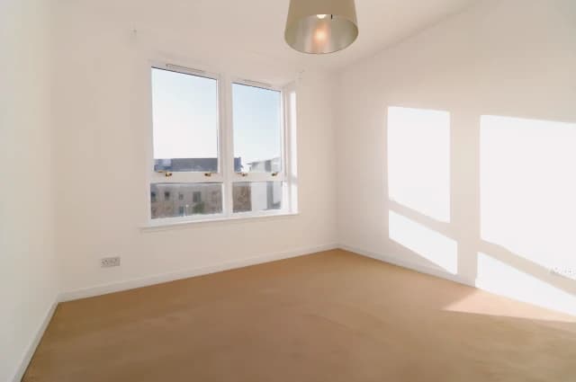 2Bedrooms, 1Bathrooms