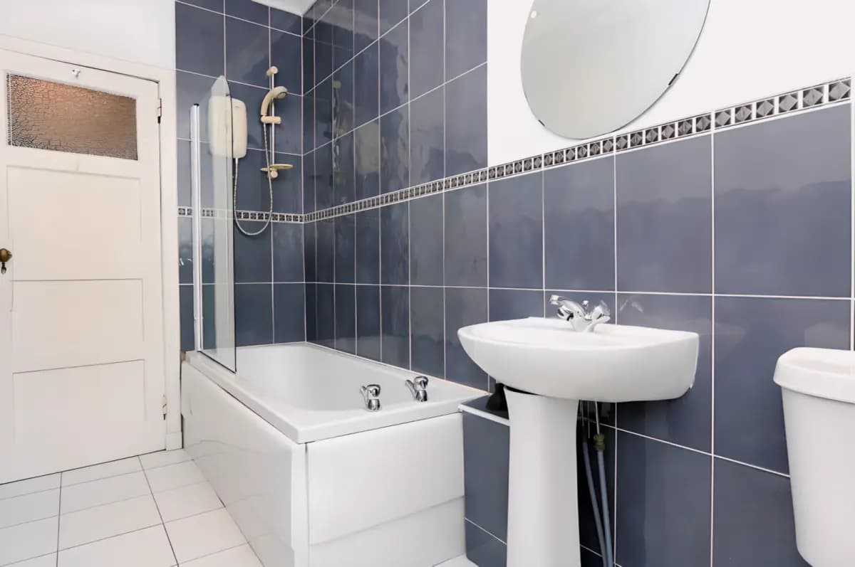 Dudley Drive, G12 9SB