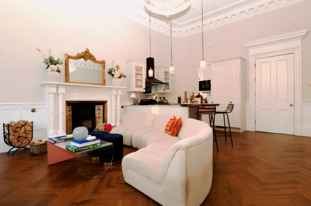 2Bedrooms, 2Bathrooms