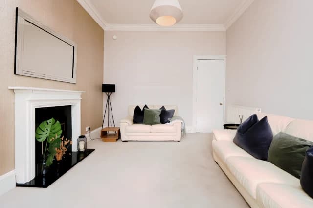 1Bedrooms, 1Bathrooms