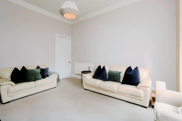 1Bedrooms, 1Bathrooms