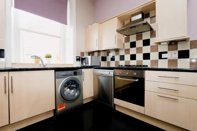 1Bedrooms, 1Bathrooms