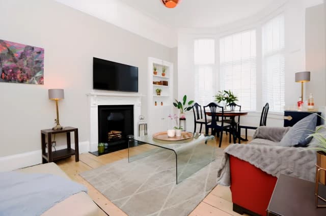 1Bedrooms, 1Bathrooms