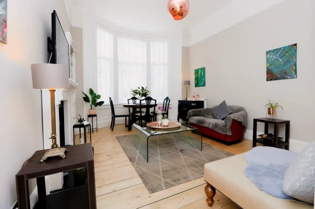 1Bedrooms, 1Bathrooms