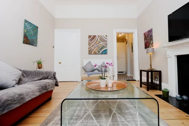 1Bedrooms, 1Bathrooms
