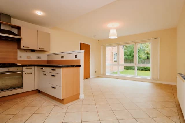 2Bedrooms, 3Bathrooms