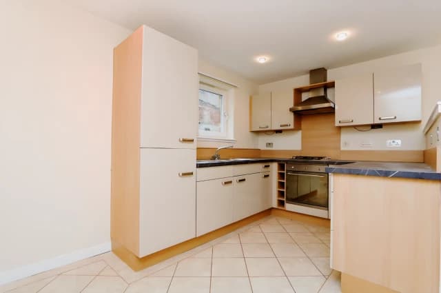 2Bedrooms, 3Bathrooms