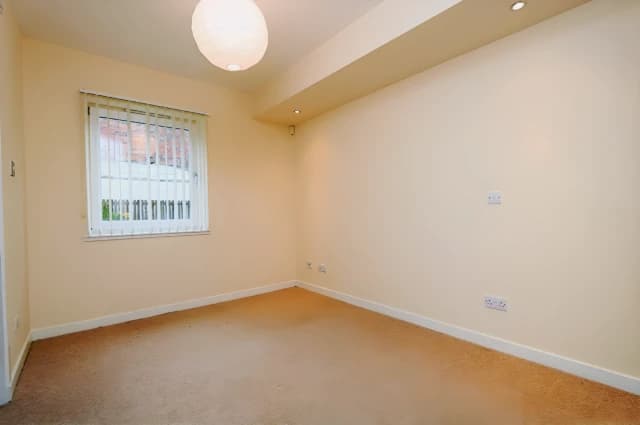 2Bedrooms, 3Bathrooms