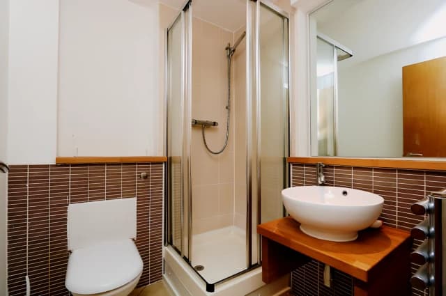 2Bedrooms, 3Bathrooms