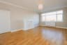 4Bedrooms, 2Bathrooms