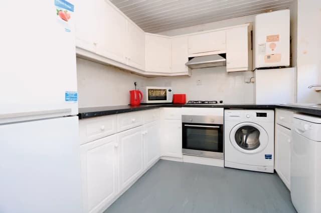 3Bedrooms, 1Bathrooms