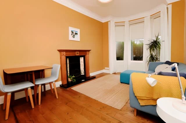 2Bedrooms, 1Bathrooms