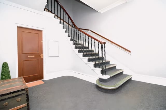 1Bedrooms, 1Bathrooms