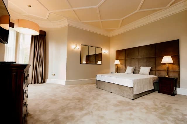 2Bedrooms, 3Bathrooms