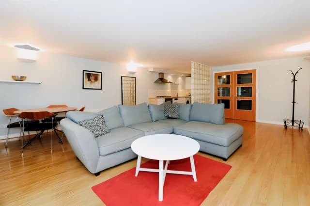 2Bedrooms, 2Bathrooms