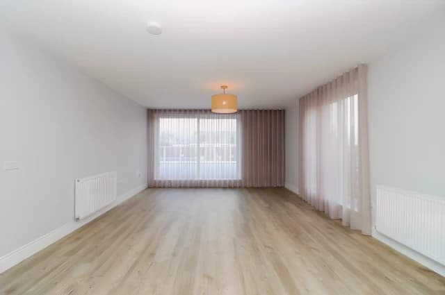 3Bedrooms, 2Bathrooms